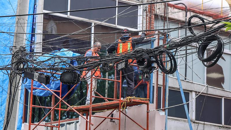 Cables Calle Hegel Colonia Polanco cables